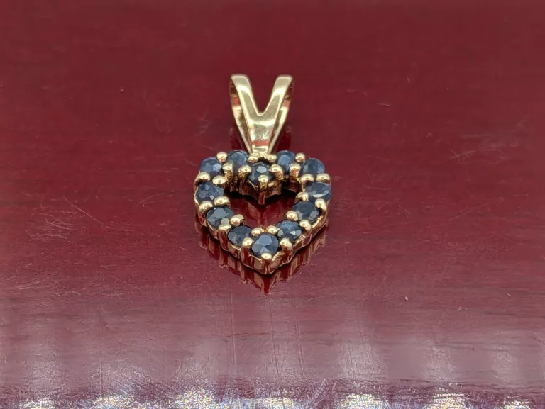 ZŁOTA ZAWIESZKA ONYKS 585 0,54G