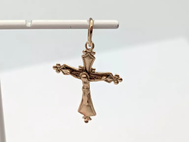 ZŁOTA ZAWIESZKA KRZYŻ 585 0,97G