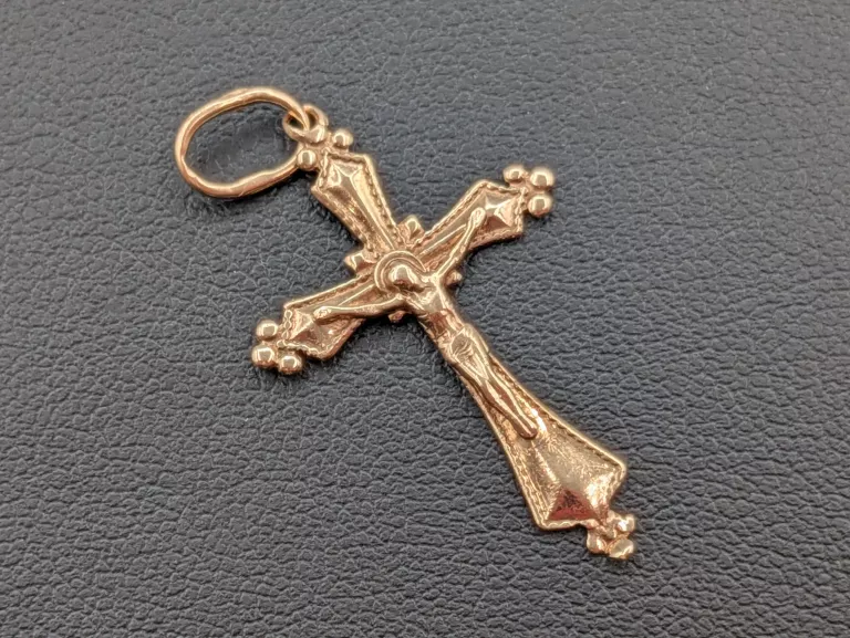 ZŁOTA ZAWIESZKA KRZYŻ 585 0,97G