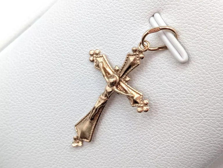 ZŁOTA ZAWIESZKA KRZYŻ 585 0,97G