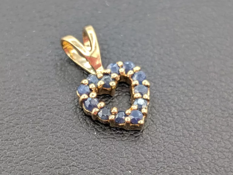 ZŁOTA ZAWIESZKA ONYKS 585 0,54G