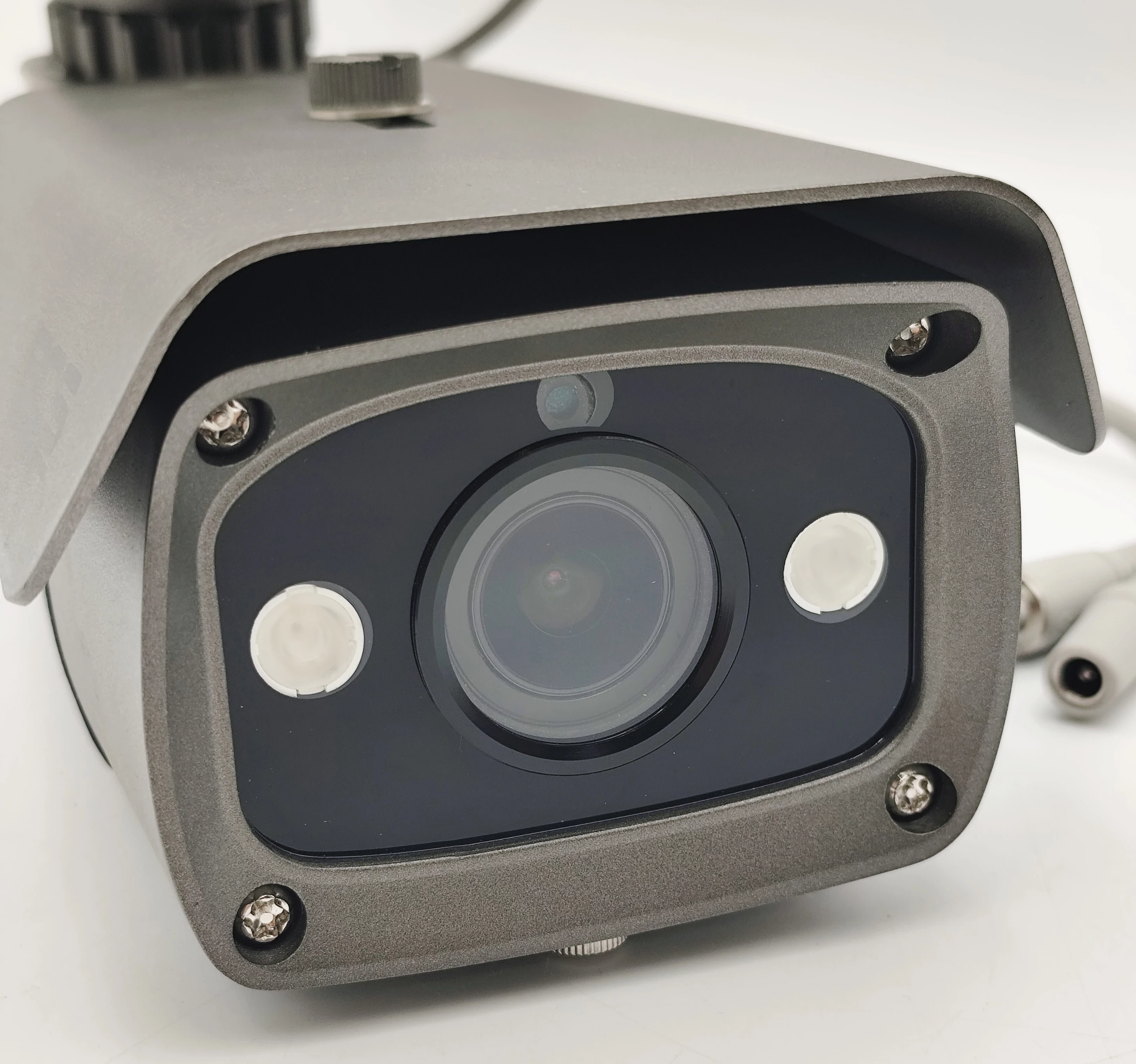 zewnetrzna-kamera-tubowa-bcs-v-tha7200ir3-komplet-model-tha7200ir3