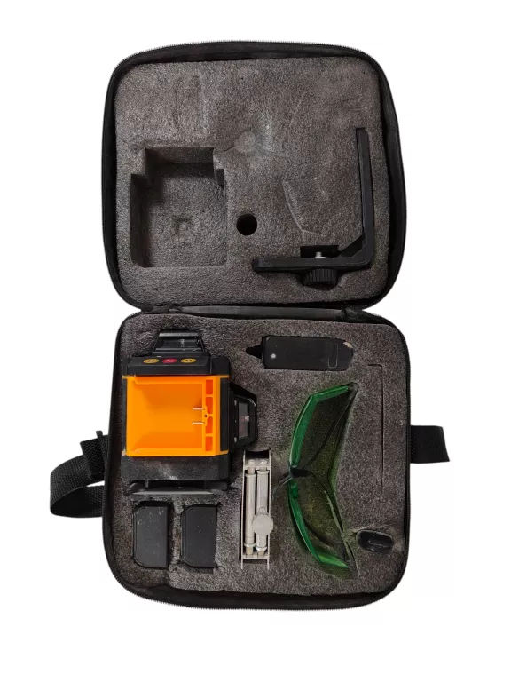 POZIOMICA LASEROWA PŁASZCZYZNOWA LASER KRZYŻOWY 4D 16 LINII WALIZKA