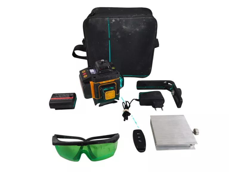 POZIOMICA LASEROWA PŁASZCZYZNOWA LASER KRZYŻOWY 4D 16 LINII WALIZKA