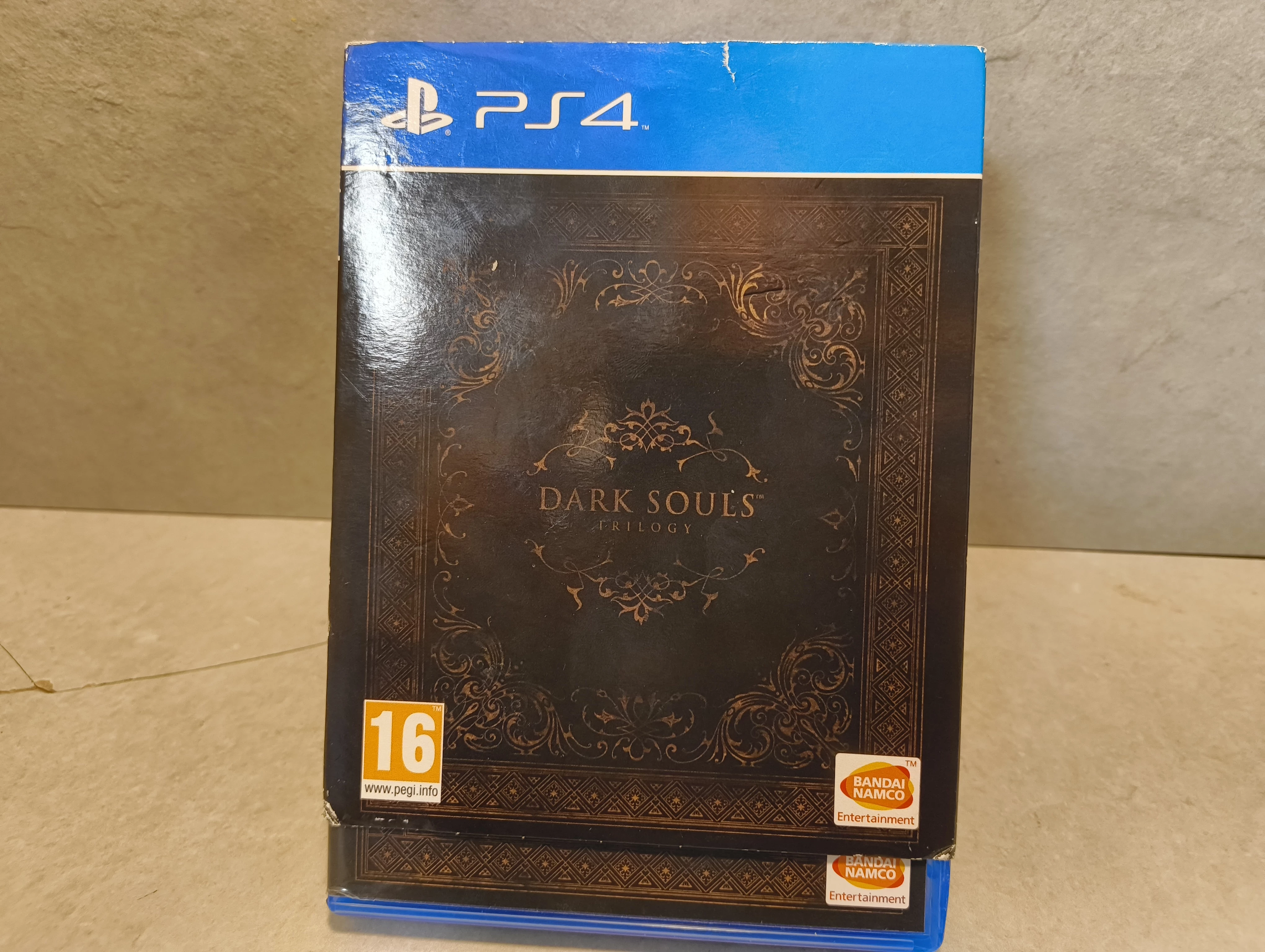 ps4-dark-souls-trilogy-ean-gtin-3391892003642