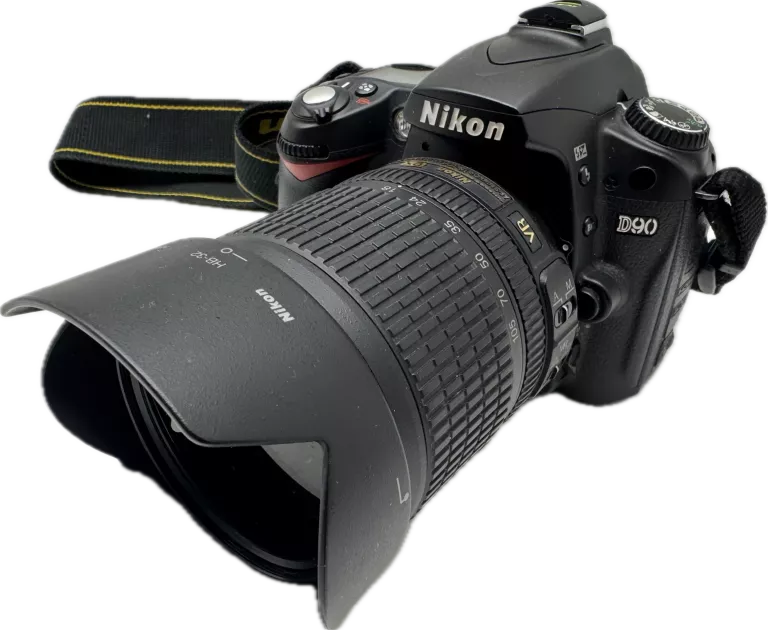 LUSTRZANKA CYFROWA NIKON D90 - OBIEKTYW 18-105MM
