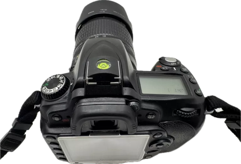 LUSTRZANKA CYFROWA NIKON D90 - OBIEKTYW 18-105MM