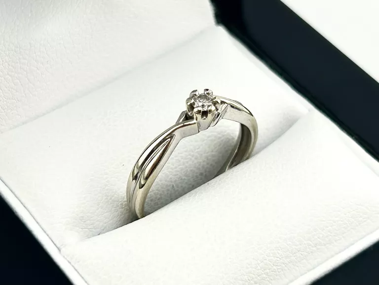 PIERŚCIONEK Z BIAŁEGO ZŁOTA Z DIAMENTEM 1,82 G PR.585 14K R.11