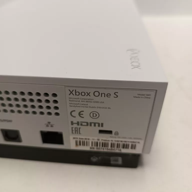 KONSOLA XBOX ONE S 1681