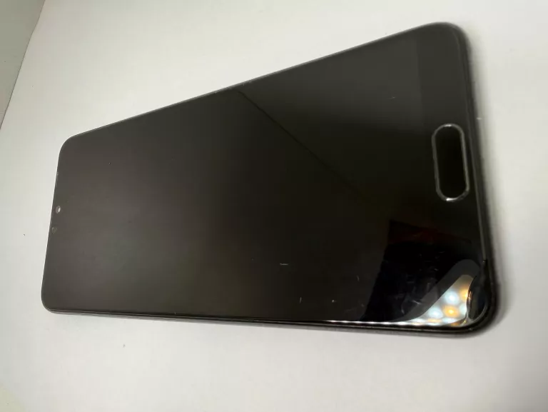 TELEFON HUAWEI P20 64GB