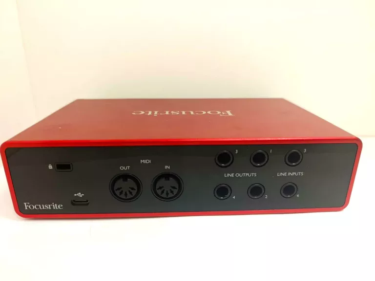 FOCUSRITE SCARLETT 4I4 3RD GEN