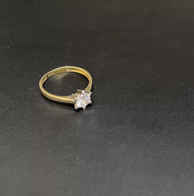 ZŁOTY PIERŚCIONEK P.585  1,81G R,16