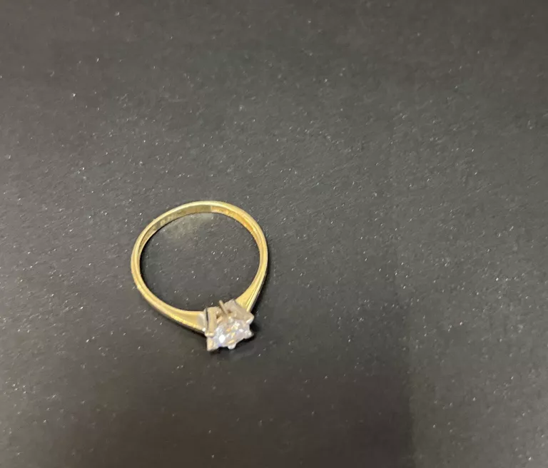 ZŁOTY PIERŚCIONEK P.585  1,81G R,16