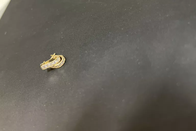 ZŁOTE  KOLCZYKI P:585 W :1,01