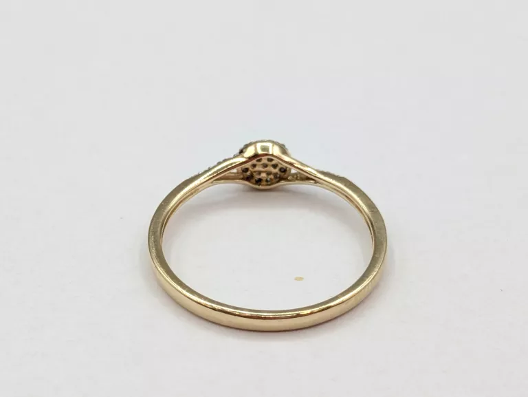 ZŁOTY PIERŚCIONEK Z DIAMENTAMI 0,08CT 375 1,07G R14