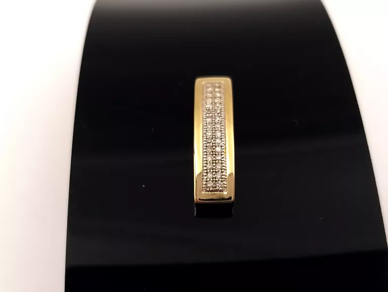 ZŁOTA ZAWIESZKA Z DIAMENTAMI 0,10 CT 585 1,70G