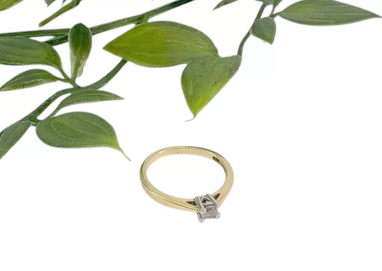 PIĘKNY ZŁOTY PIERŚCIONEK 2,47G 585 R. 15