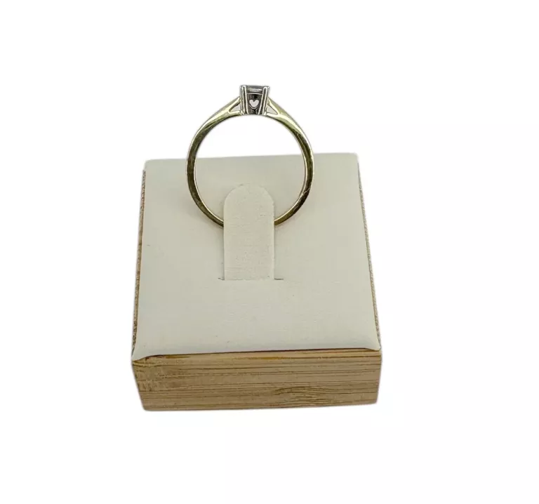 PIĘKNY ZŁOTY PIERŚCIONEK 2,47G 585 R. 15