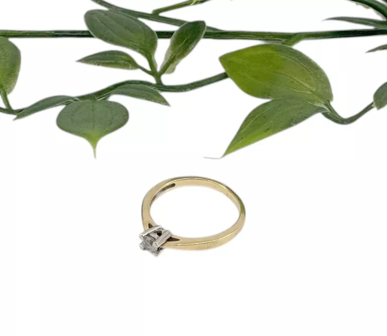 PIĘKNY ZŁOTY PIERŚCIONEK 2,47G 585 R. 15