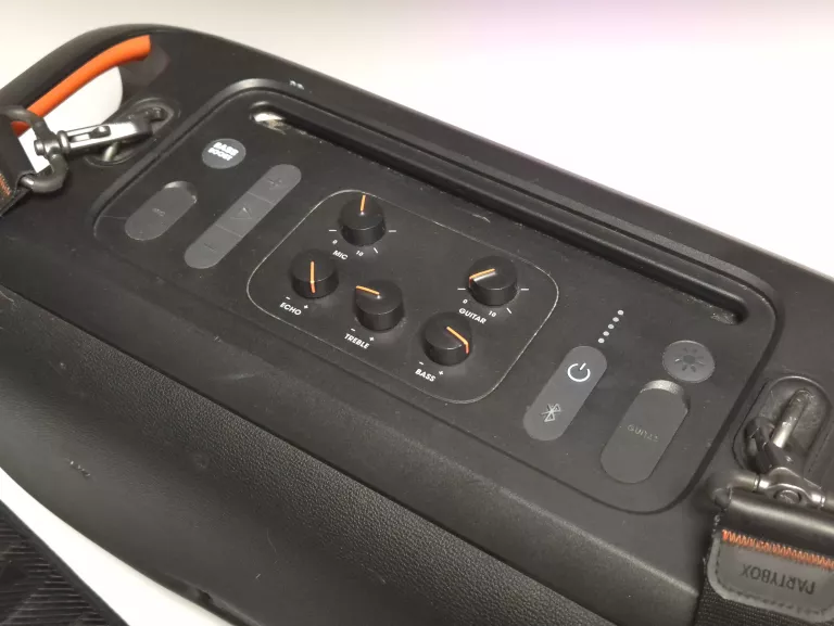 jbl-partybox-one-the-go-stan-11323-2