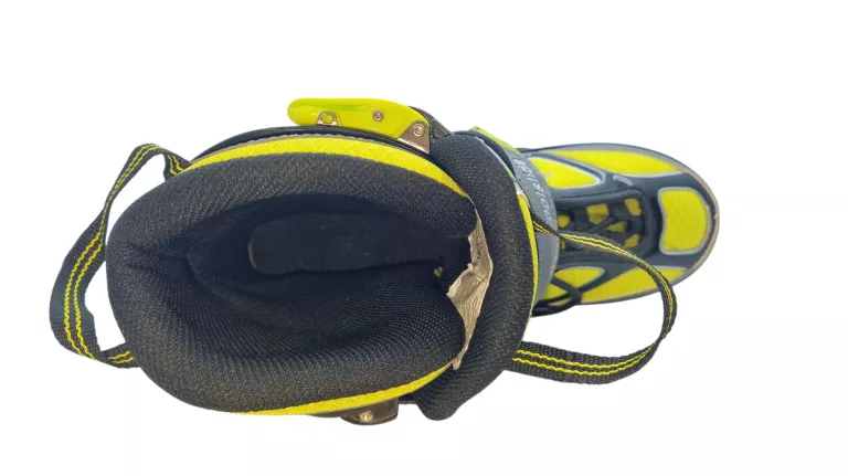 lyzworolki-coolslide-39-42-model-butters-yb