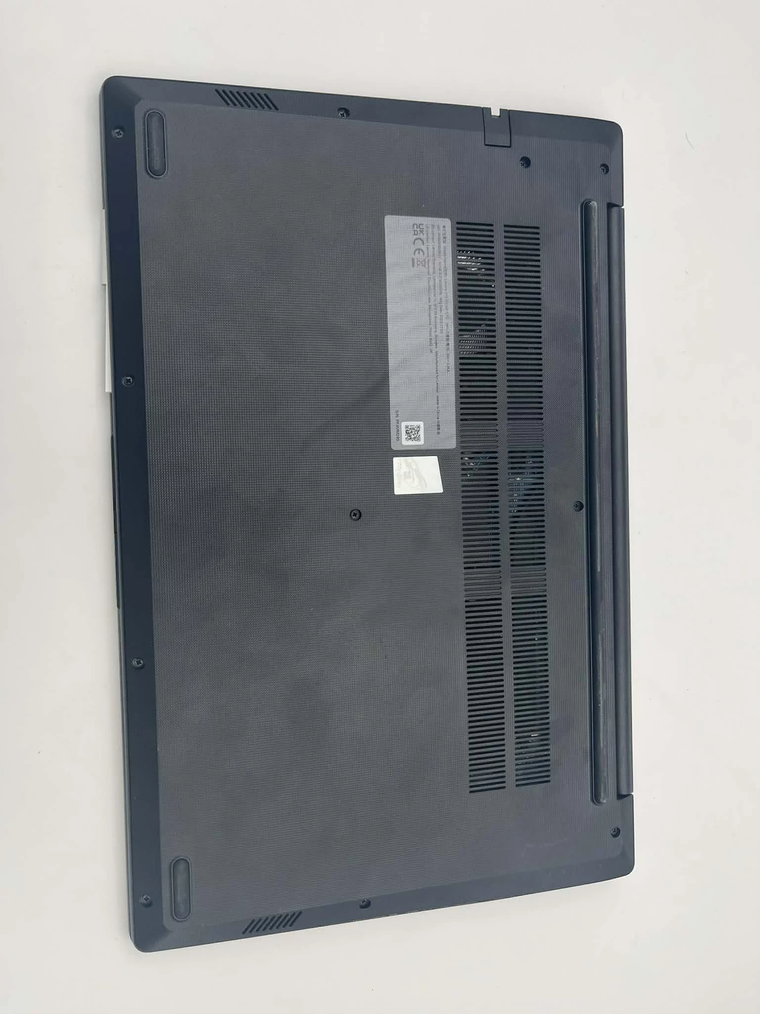 laptop-lenovo-v15-g3-przekatna-ekranu-1560