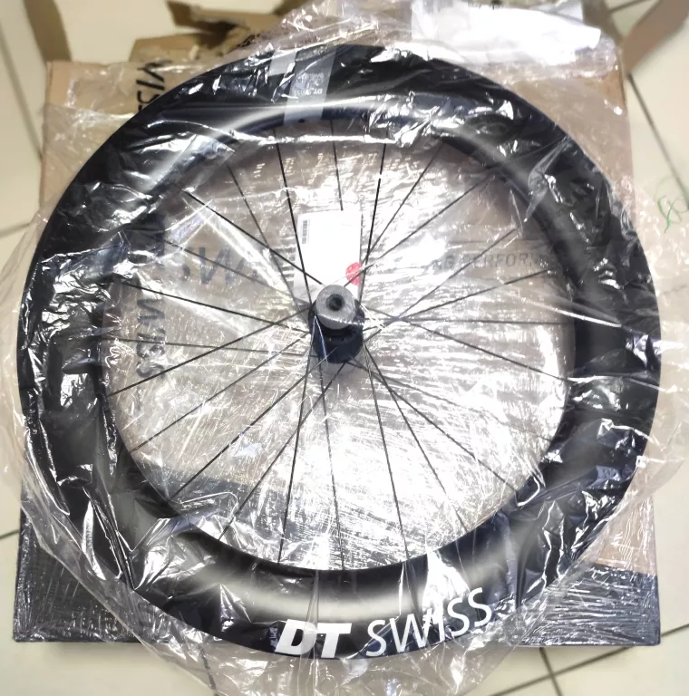 kolo-rowerowe-dt-swiss-arc-1400-di-700c-cl-80-12142-asl11-kaseta-wolnobieg-127974-1