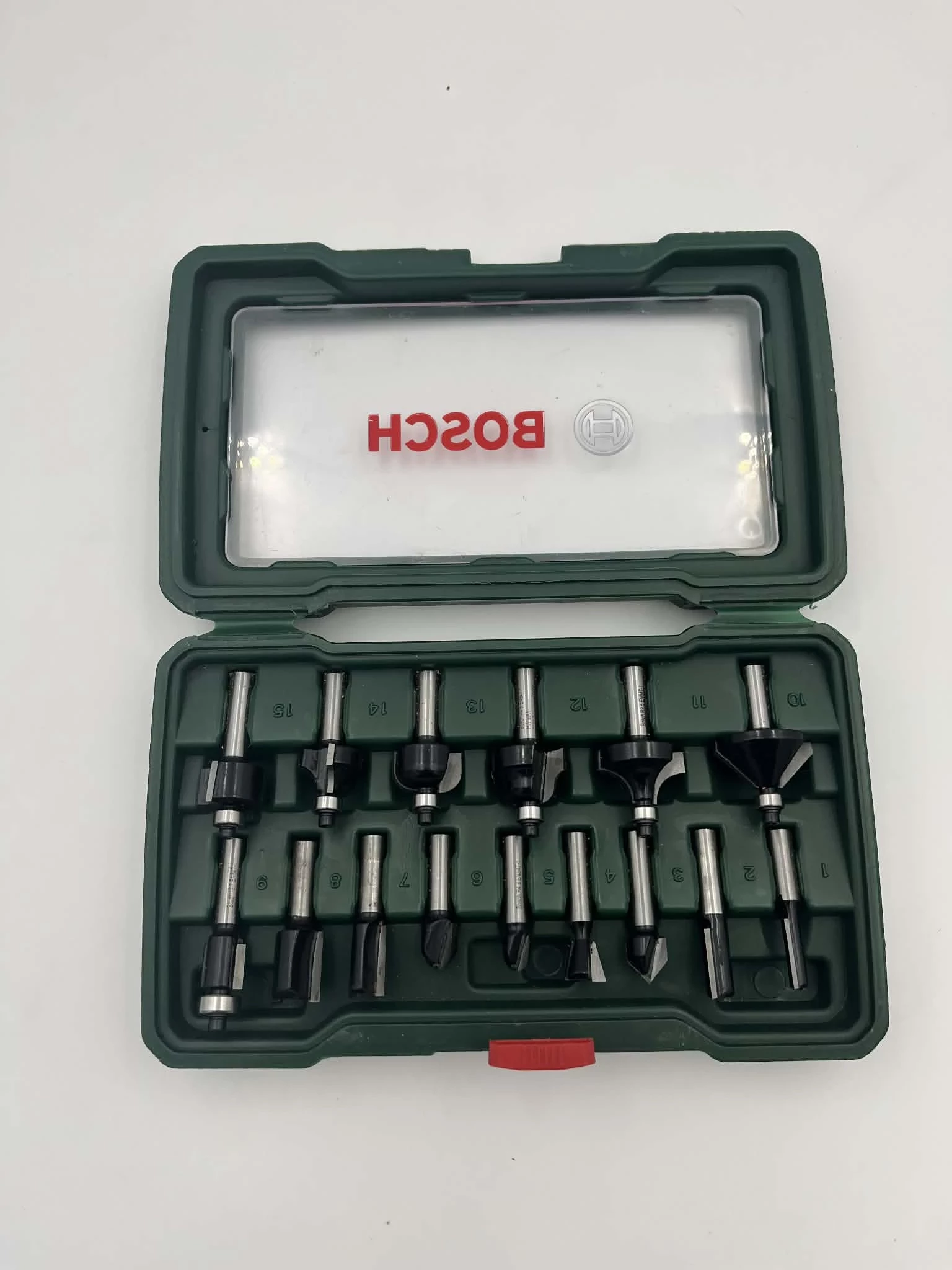 bosch-zestaw-15-frezow-frezy-frez-do-drewna-8-mm-ean-gtin-3165140958035