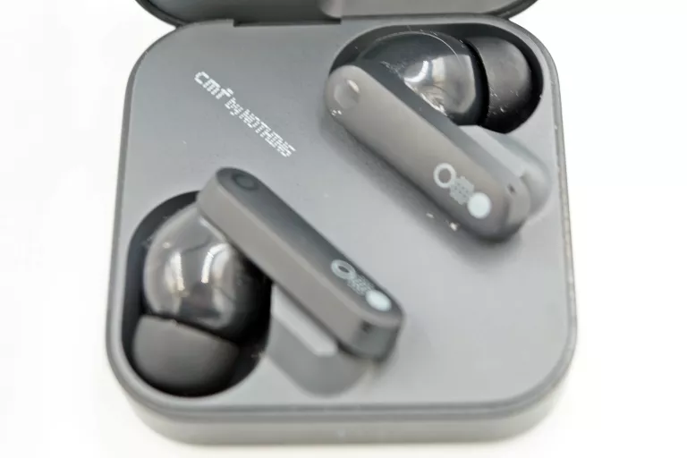 SŁUCHAWKI BEZPRZEWODOWE DOKANAŁOWE NOTHING BUDS DARK GREY