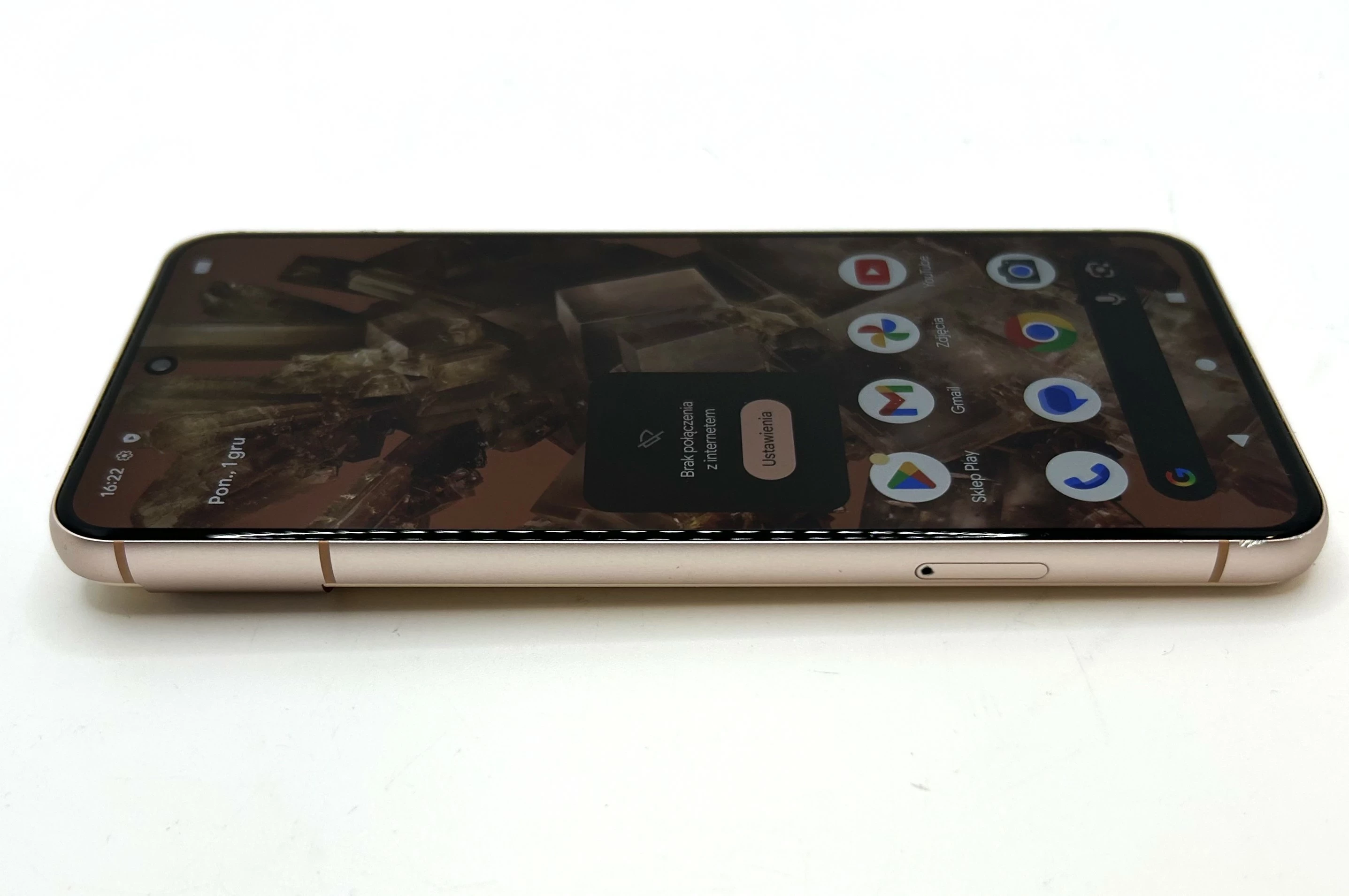 telefon-google-pixel-8-128gb-komplet-przekatna-ekranu-620