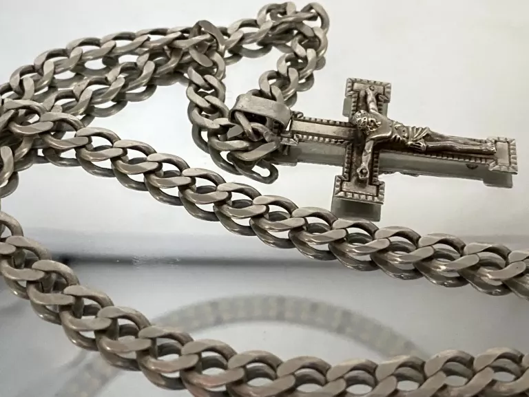 SREBRO - WYRÓB JUBILERSKI UŻYWANY ŁAŃCUCH Z KRZYŻYKIEM 925/39,76G