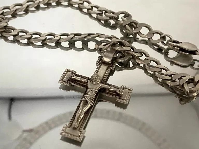 SREBRO - WYRÓB JUBILERSKI UŻYWANY ŁAŃCUCH Z KRZYŻYKIEM 925/39,76G