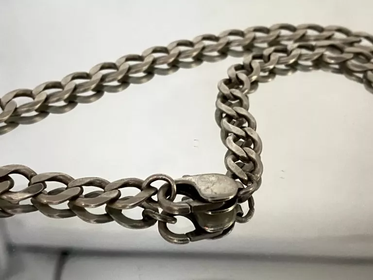 SREBRO - WYRÓB JUBILERSKI UŻYWANY ŁAŃCUCH Z KRZYŻYKIEM 925/39,76G