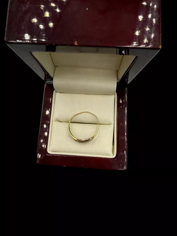 ZŁOTY PIERŚCIONEK 585