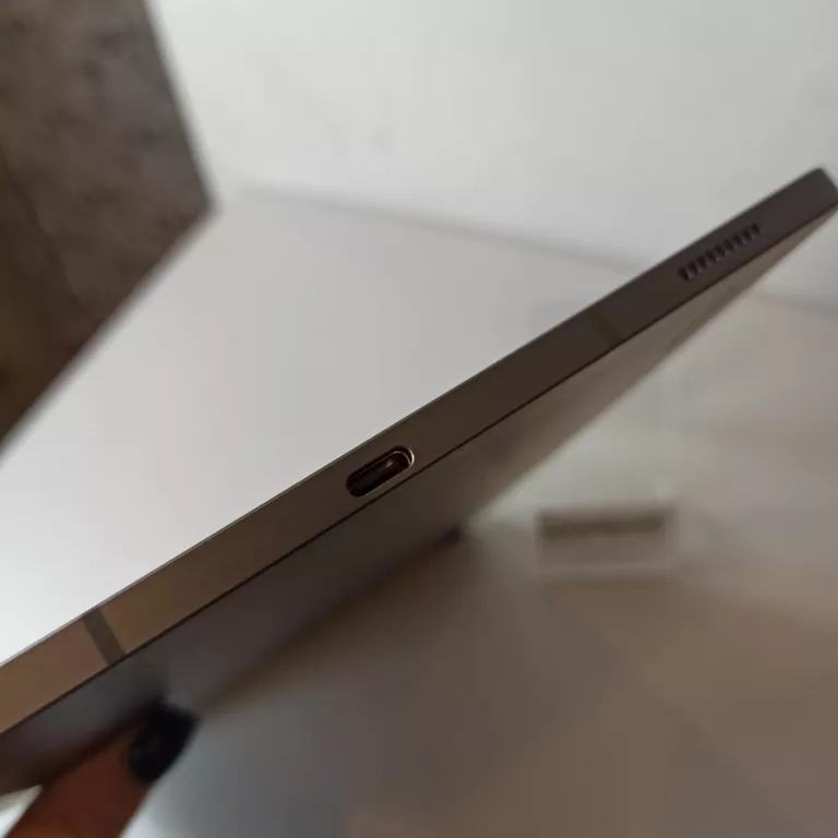 TABLET  GALAXY TAB S9 FE 5G / 128 GB / KOMPLET /