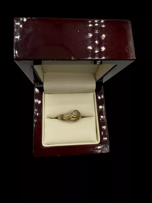 ZŁOTY PIERŚCIONEK 585