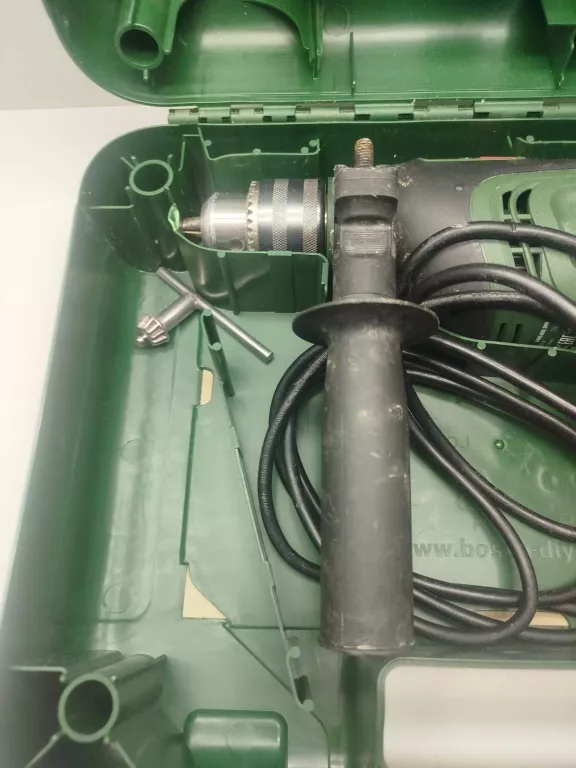 WIERATRKA BOSCH UNIVERSAL 700