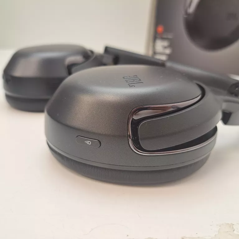 SŁUCHAWKI NAUSZNE JBL TOUR M2