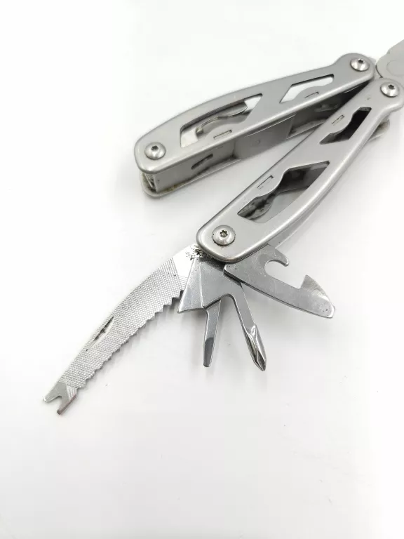 narzedzie-wielofunkcyjne-12w1-multi-tool-stanley-model-nie-dotyczy