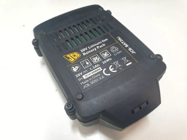 wkretarka-jcb-cd20li-20v-2aku-walizka-stan-11323-2