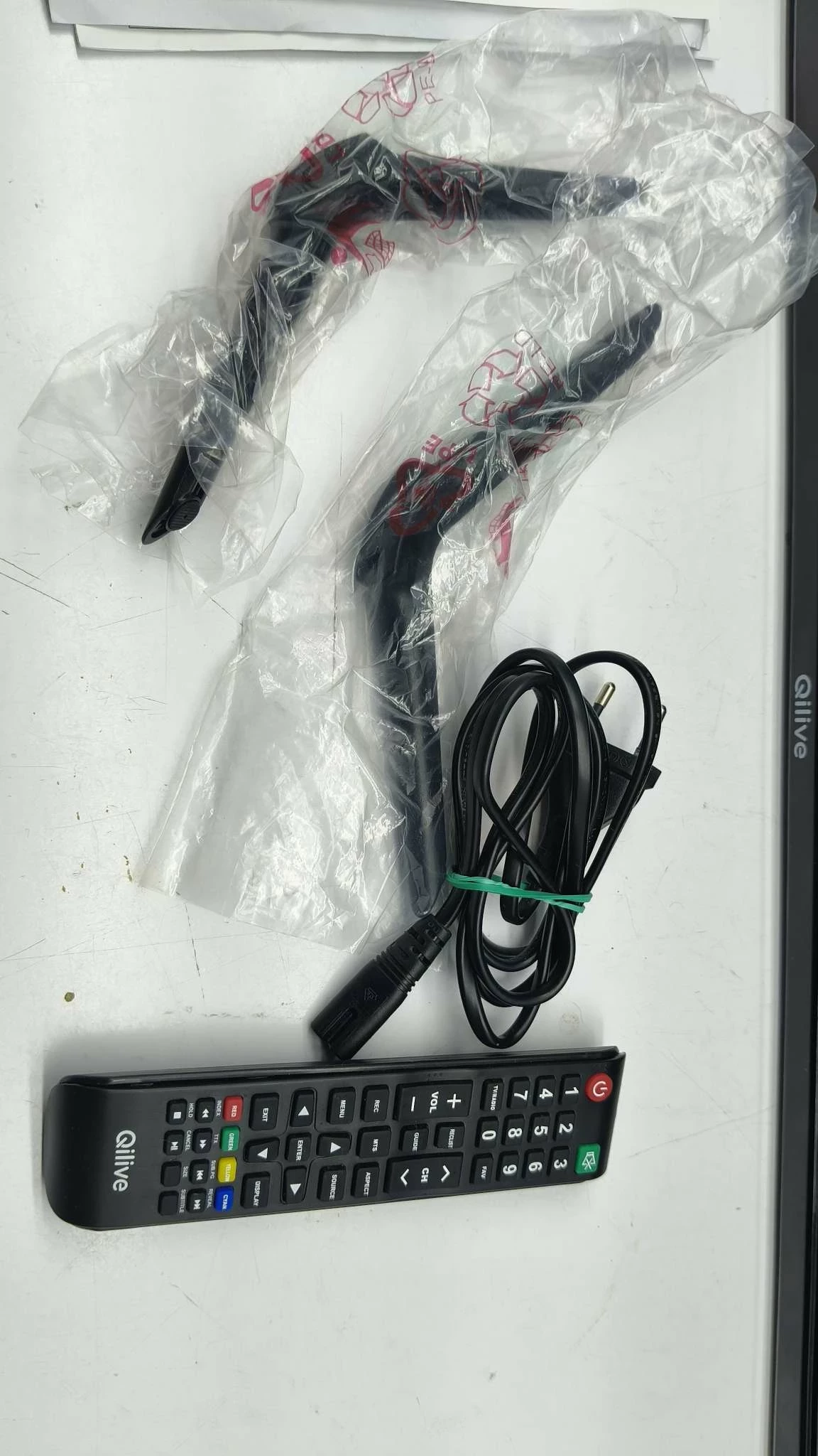 telewizor-led-qilive-q32h231b-32-hd-stan-11323-2