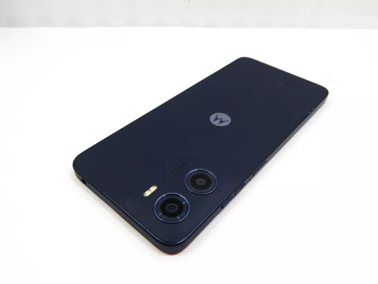 TELEFON MOTOROLA E15 / 64 GB