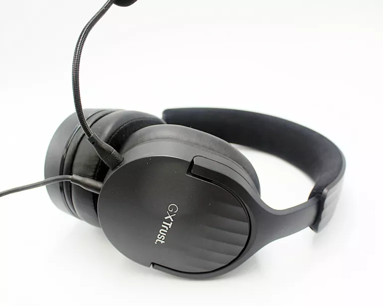 NAUSZNE SŁUCHAWKI TRUST GXT 490 FAYZO CZARNE Z MIKROFONEM