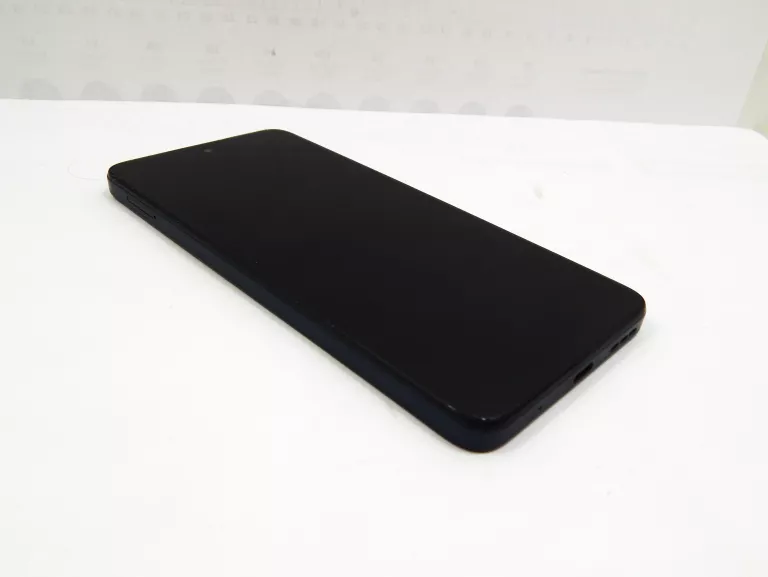 TELEFON MOTOROLA E15 / 64 GB