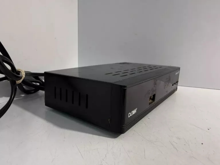 DEKODER TELEWIZJI NAZIEMNEJ  DVB-T2