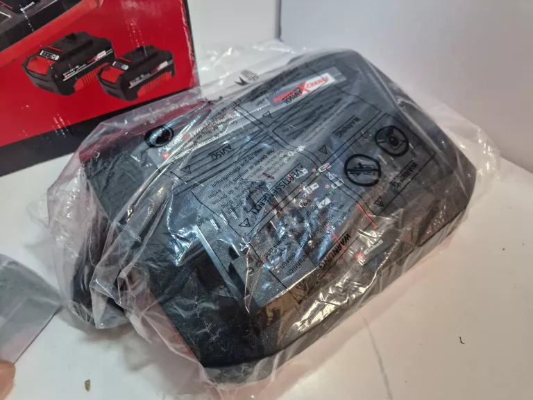 ZESTAW 2 BATERIE + ŁADOWARKA EINHELL