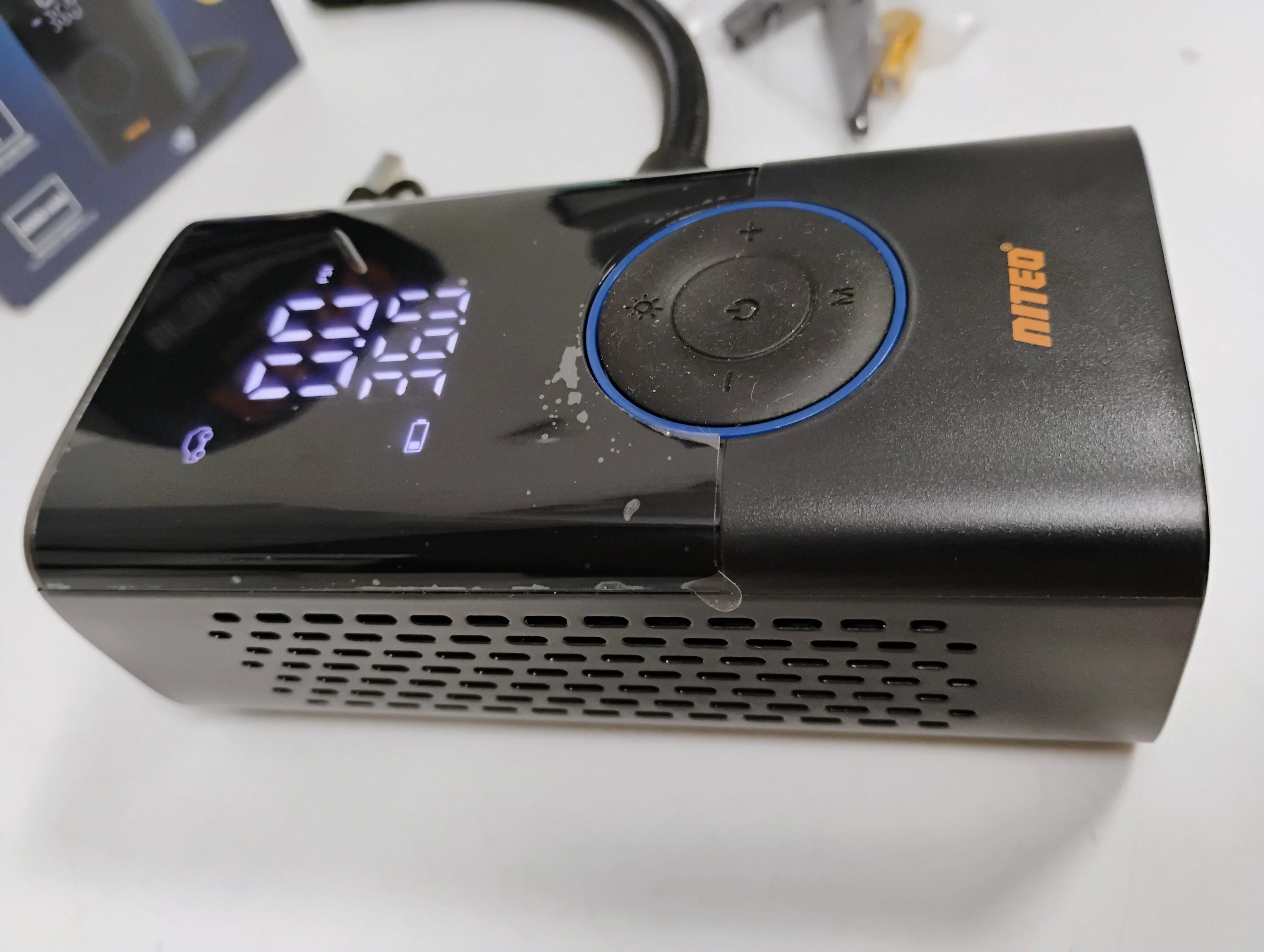 kompresor-pompka-akumulatorowa-niteo-stan-11323-2