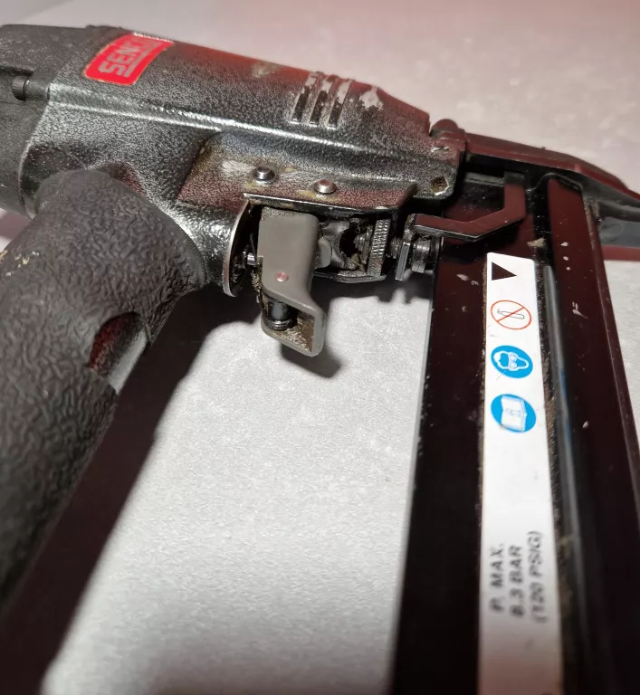 ZSZYWACZ PNEUMATYCZNY 13-38MM SENCO SLS18-L