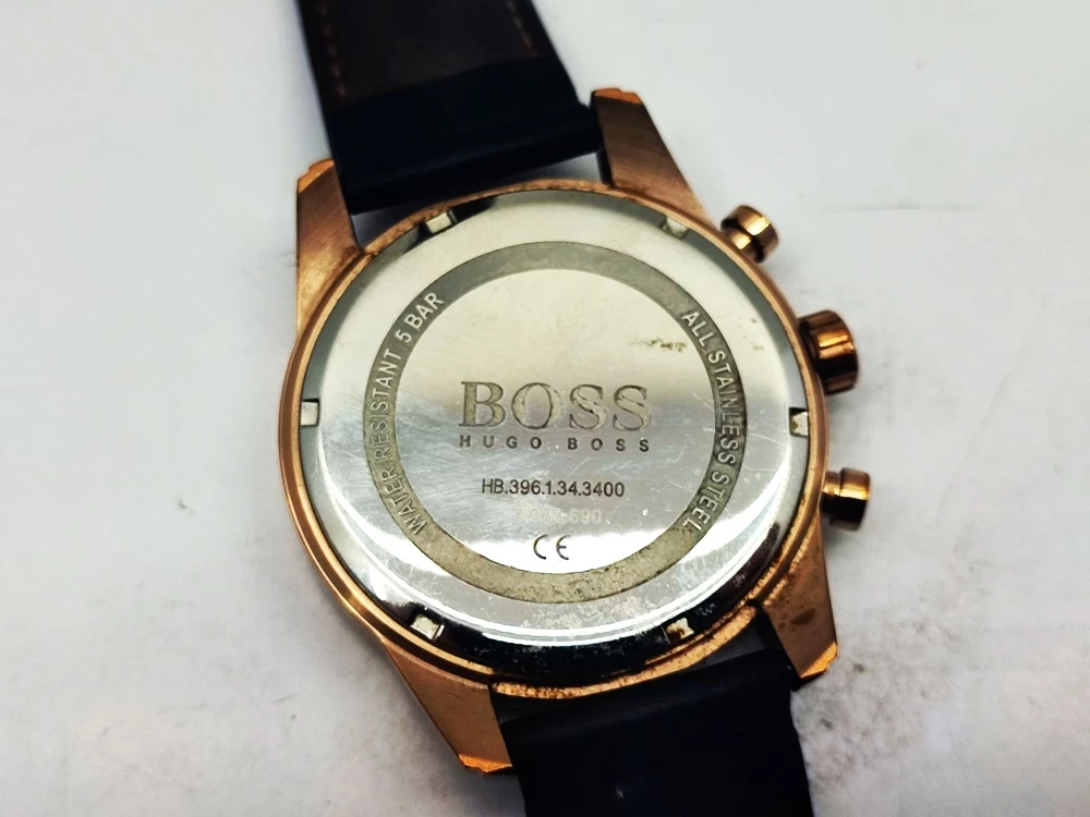 zegarek-meski-hugo-boss-ksztalt-koperty-129223-2