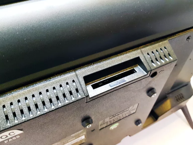 TELEWIZOR SHARP 24" 24FA2E PILOT / INFORMACJE